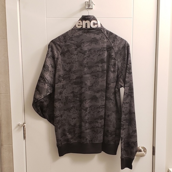 Bench Jacket - Picture 2 of 3